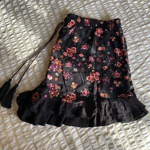 No Boundaries skort